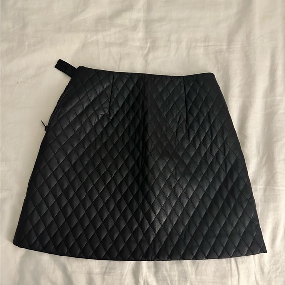 Aritzia Skirts Aritzia Quilted Leather Skirt Poshmark